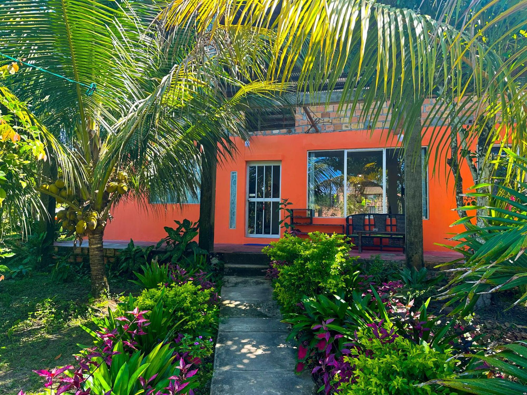 Otorongo Guest House Iquitos Exterior foto